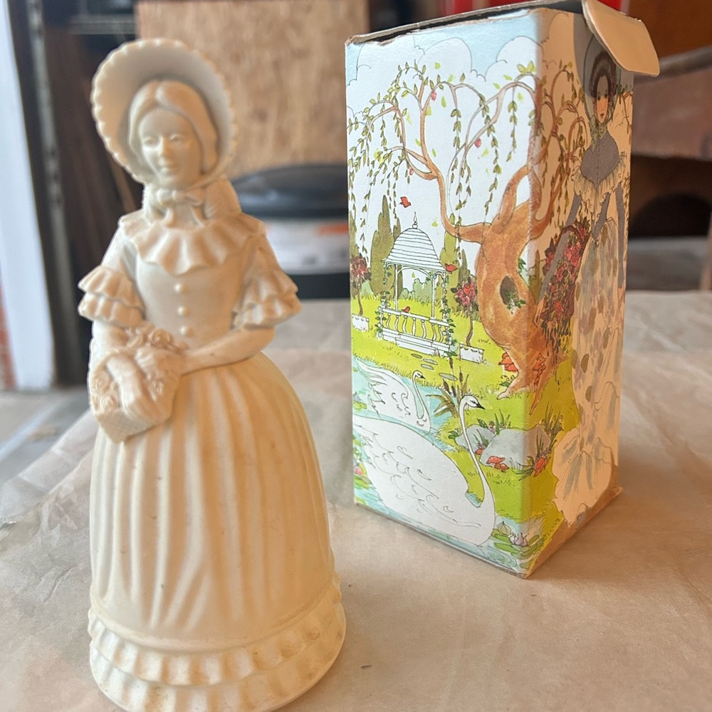 Vintage Avon Fashion Figurine Perfume Bottle - Full and with original box